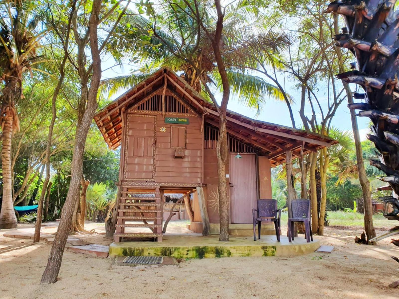 Light House Beach Hut Komari Екстер'єр фото
