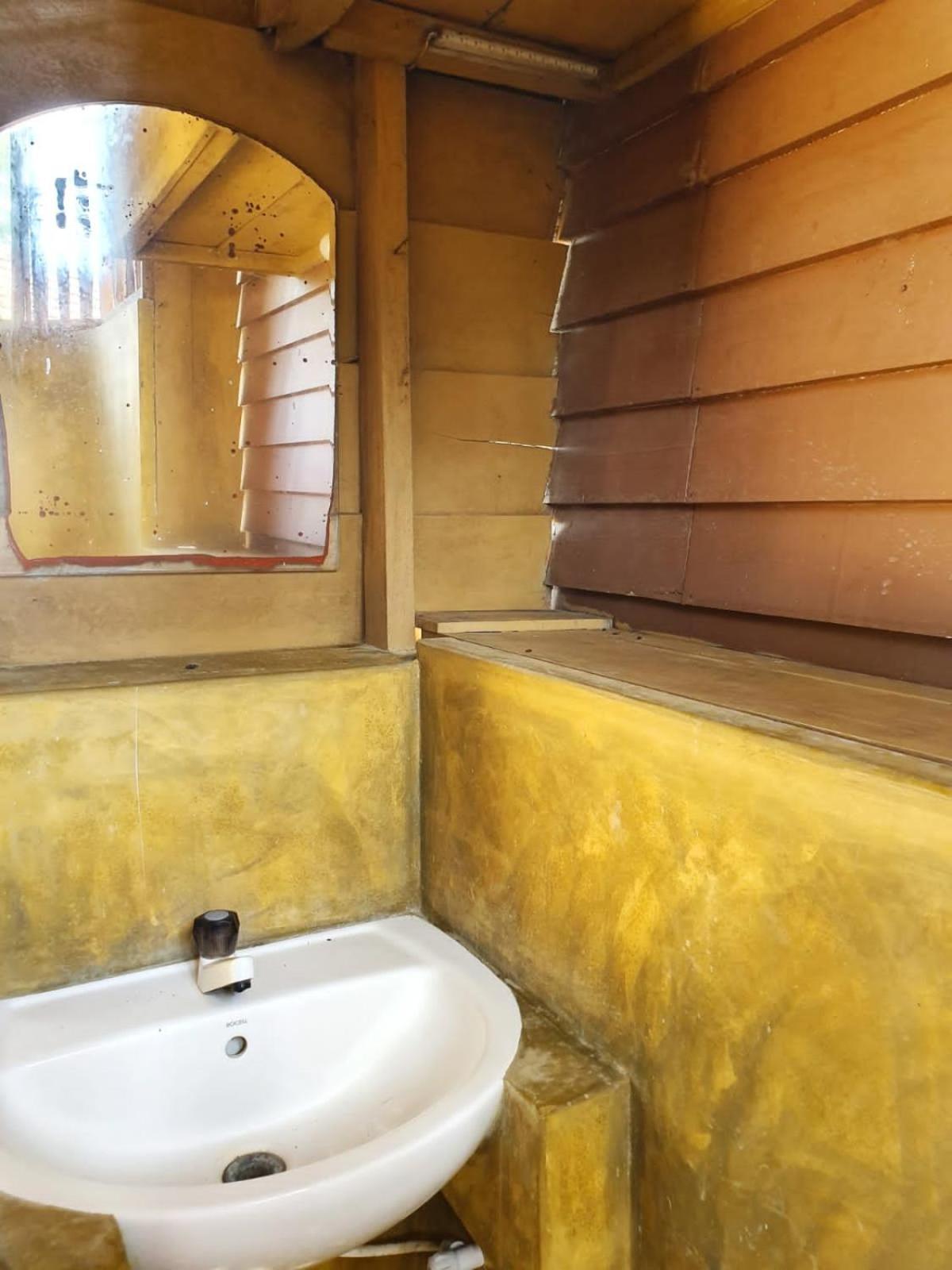 Light House Beach Hut Komari Екстер'єр фото