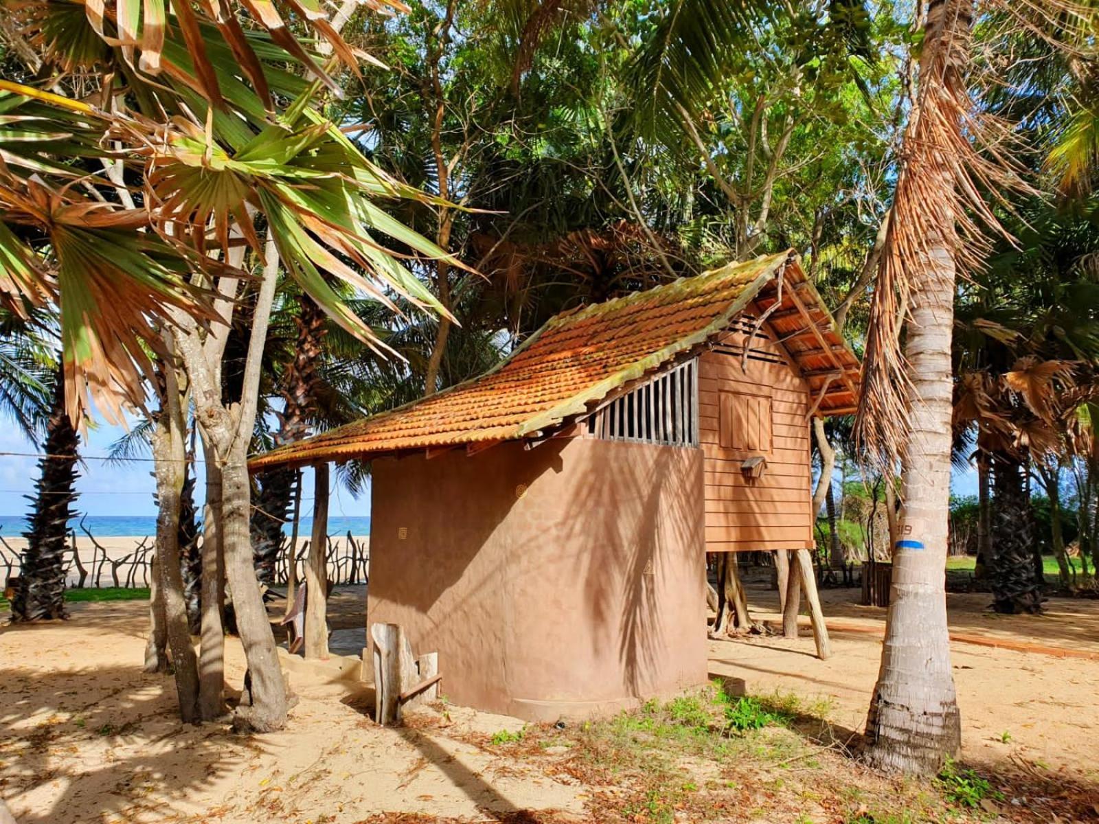 Light House Beach Hut Komari Екстер'єр фото